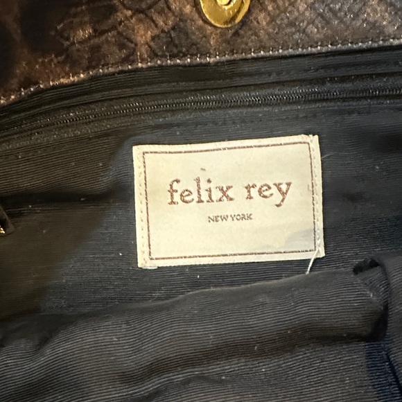 Felix Rey Leopard Print Diaper Bag Set - Picture 2 of 2